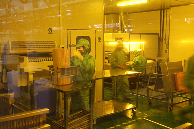 PCB線路板方孔和圓孔有什么區(qū)別？ PCB方孔板制作